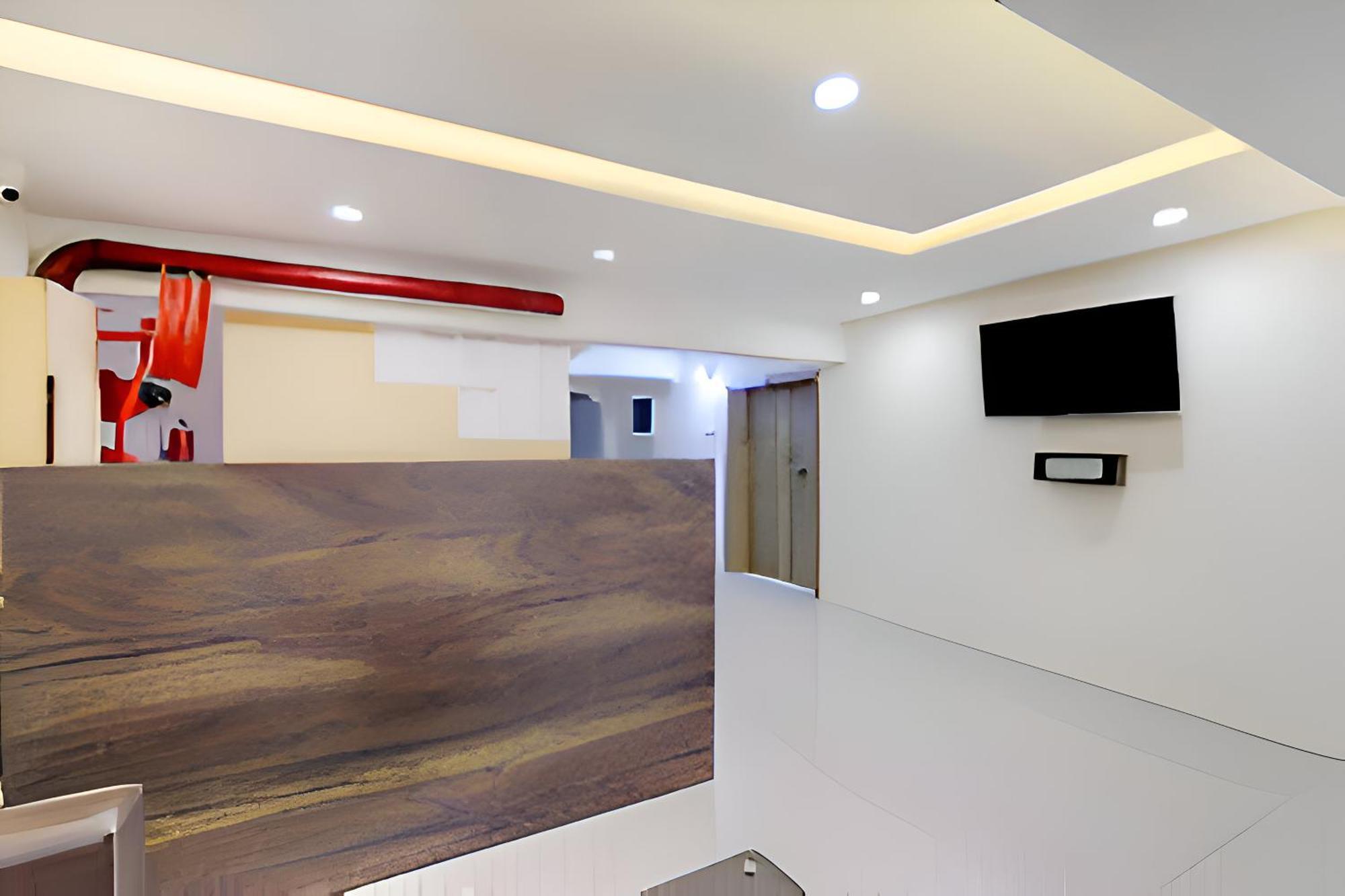 Hotel Blue Leaf Rajkot Exterior photo